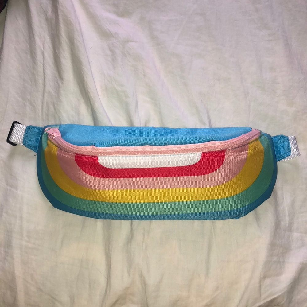 INSULATED FANNY PACK